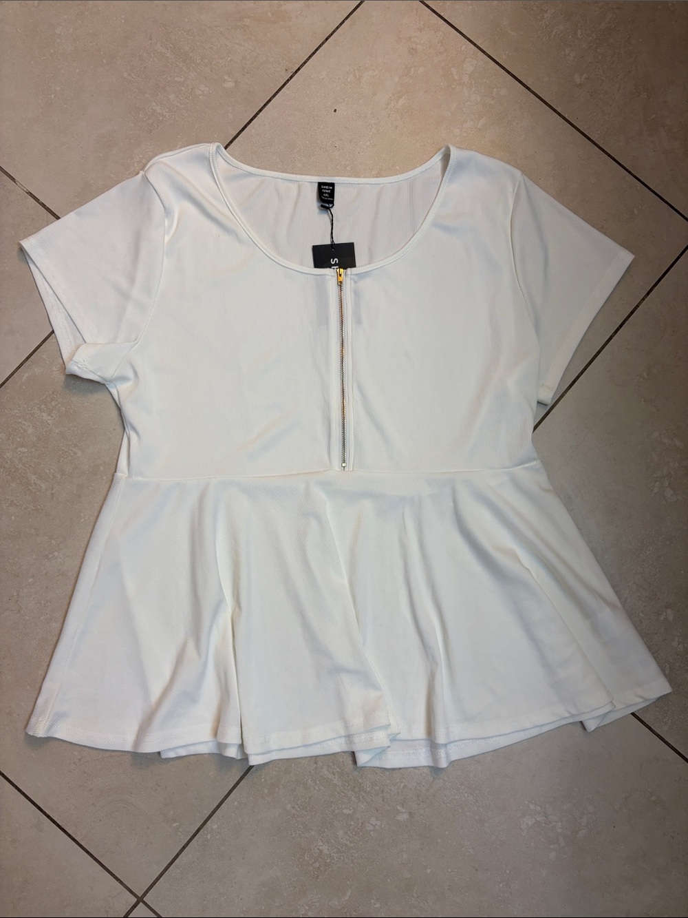 SHEIN White Short-Sleeve Peplum Top with Gold Zip